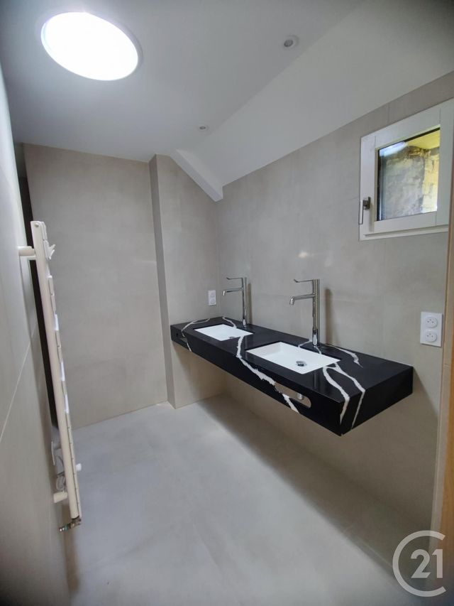 Maison à louer - 4 pièces - 145 m2 - Combourg - 35 - BRETAGNE