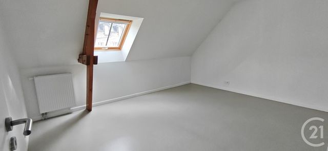 Appartement F4 &agrave; louer - 4 pi&egrave;ces - 85,54 m2 - Pleugueneuc - 35 - BRETAGNE