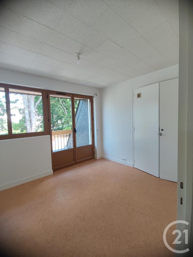 Appartement F2 &agrave; louer - 2 pi&egrave;ces - 48,92 m2 - Combourg - 35 - BRETAGNE