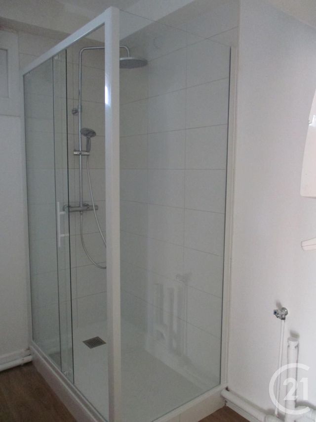 Appartement F2 &agrave; louer - 2 pi&egrave;ces - 48,92 m2 - Combourg - 35 - BRETAGNE