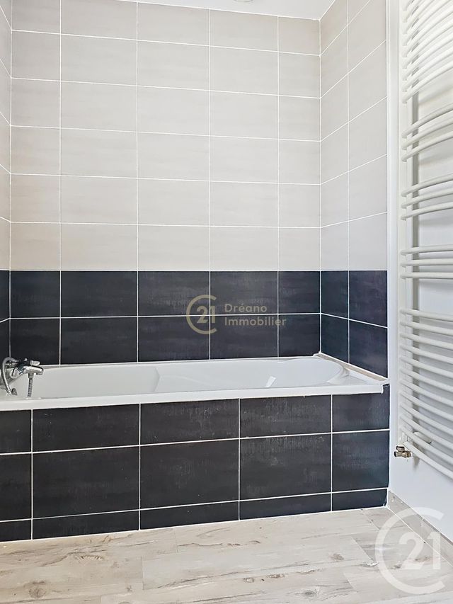 Maison &agrave; louer - 5 pi&egrave;ces - 104,32 m2 - Hede Bazouges - 35 - BRETAGNE