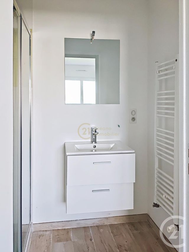 Maison &agrave; louer - 5 pi&egrave;ces - 104,32 m2 - Hede Bazouges - 35 - BRETAGNE