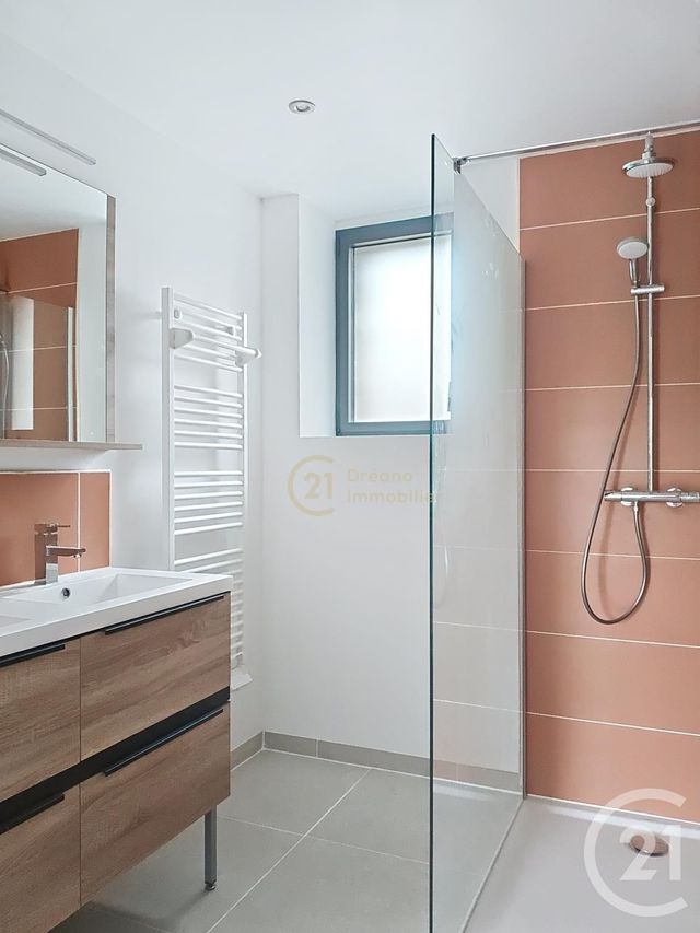 Maison &agrave; louer - 5 pi&egrave;ces - 131 m2 - Epiniac - 35 - BRETAGNE