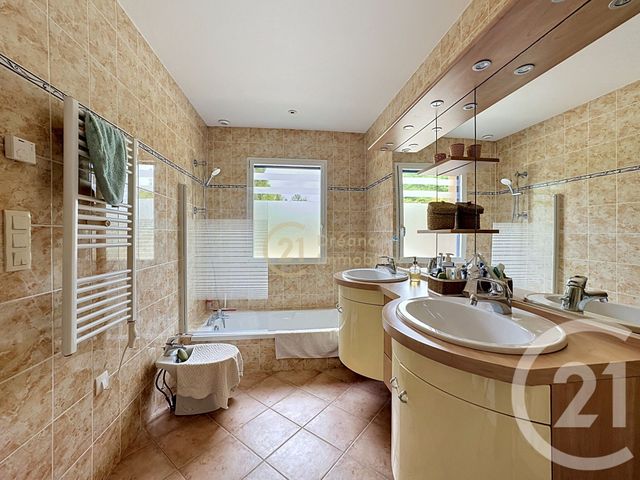 Maison &agrave; vendre - 6 pi&egrave;ces - 194 m2 - Hede Bazouges - 35 - BRETAGNE
