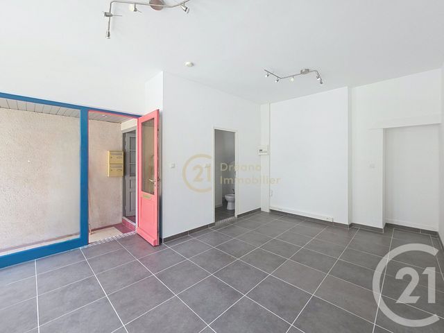 Immeuble à vendre ST MEEN LE GRAND