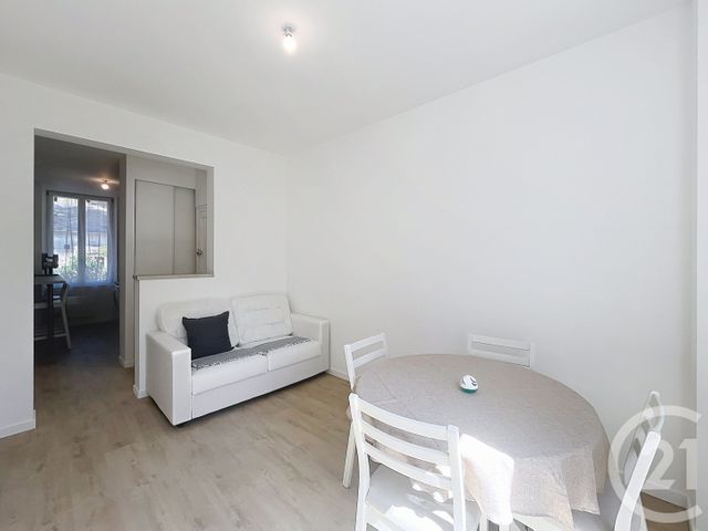 Appartement F3 &agrave; louer - 3 pi&egrave;ces - 45,54 m2 - La Baule - 44 - PAYS-DE-LOIRE