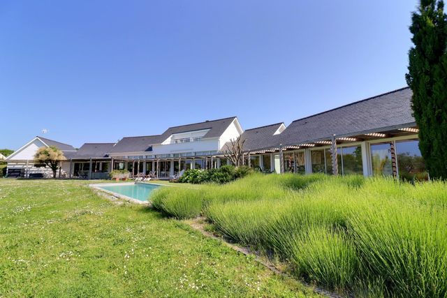 Maison à vendre - 6 pièces - 260 m2 - Guerande - 44 - PAYS-DE-LOIRE