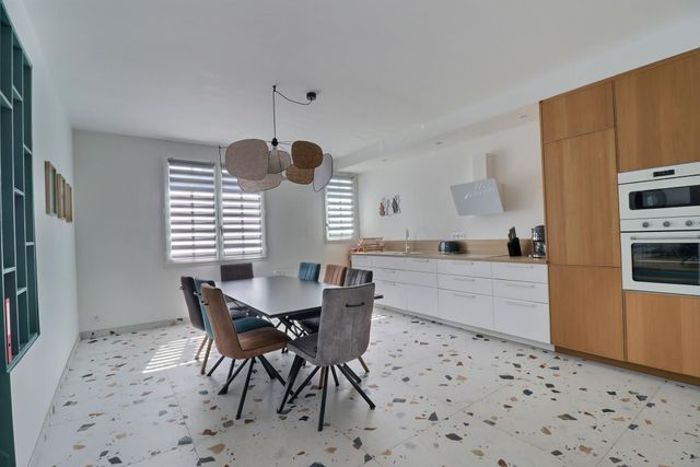 Appartement T5 à vendre - 5 pièces - 145,77 m2 - La Baule - 44 - PAYS-DE-LOIRE