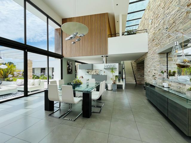 Maison à vendre - 10 pièces - 380 m2 - St Hilaire De Riez - 85 - PAYS-DE-LOIRE